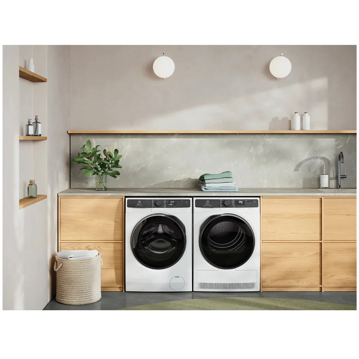 Electrolux 8kg UltimateCare 500 Heat Pump Dryer - White EDH803P5WC