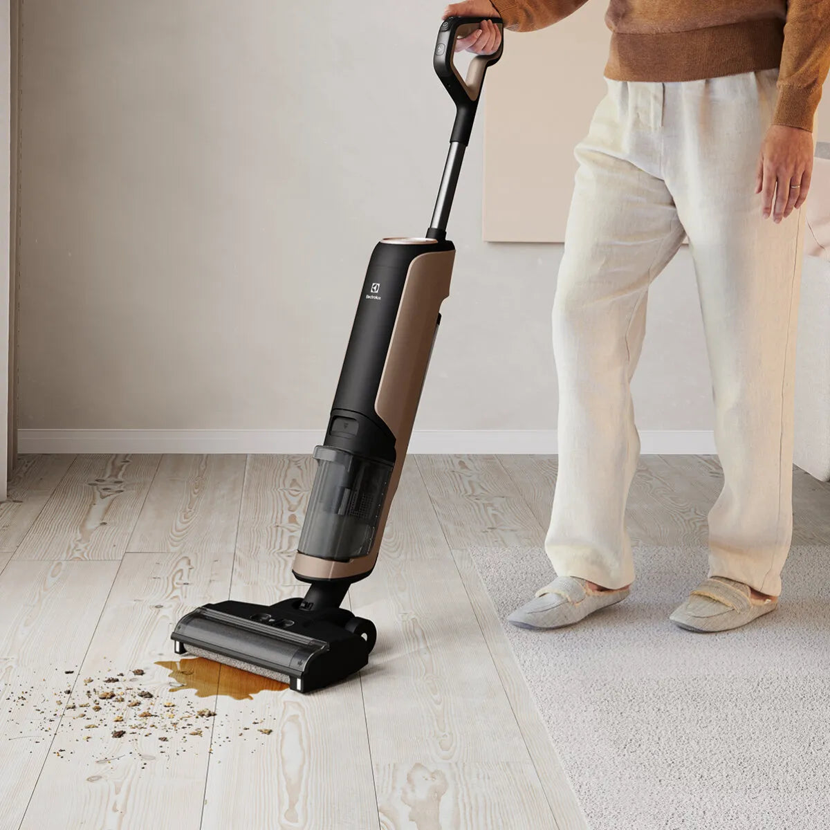 Electrolux UltimateHome 700 Wet and Dry Cordless Vacuum EFW71711