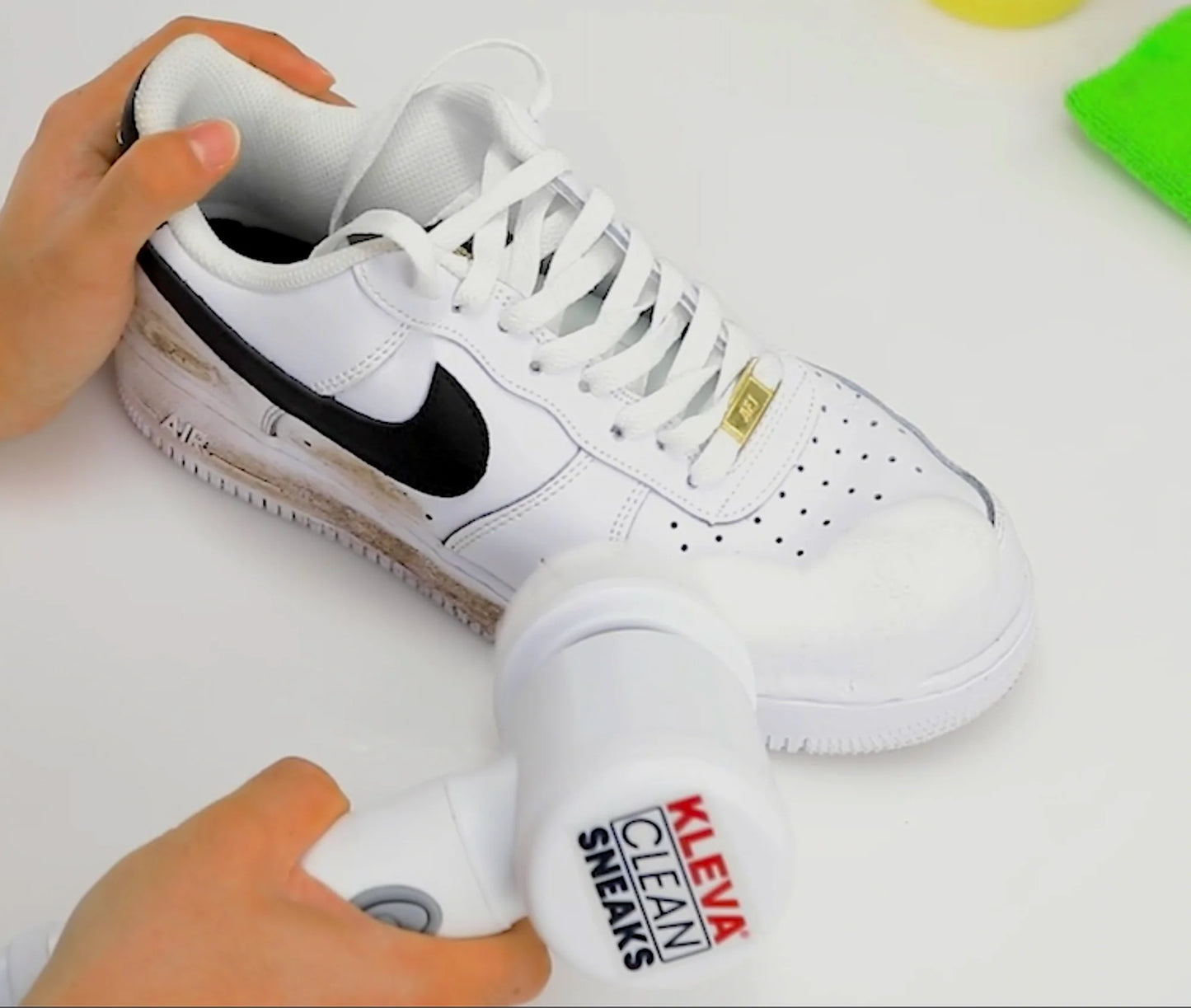 Kleva Clean Sneaks Automatic Shoe Cleaner Kit 5PCKCSNEAKS-01
